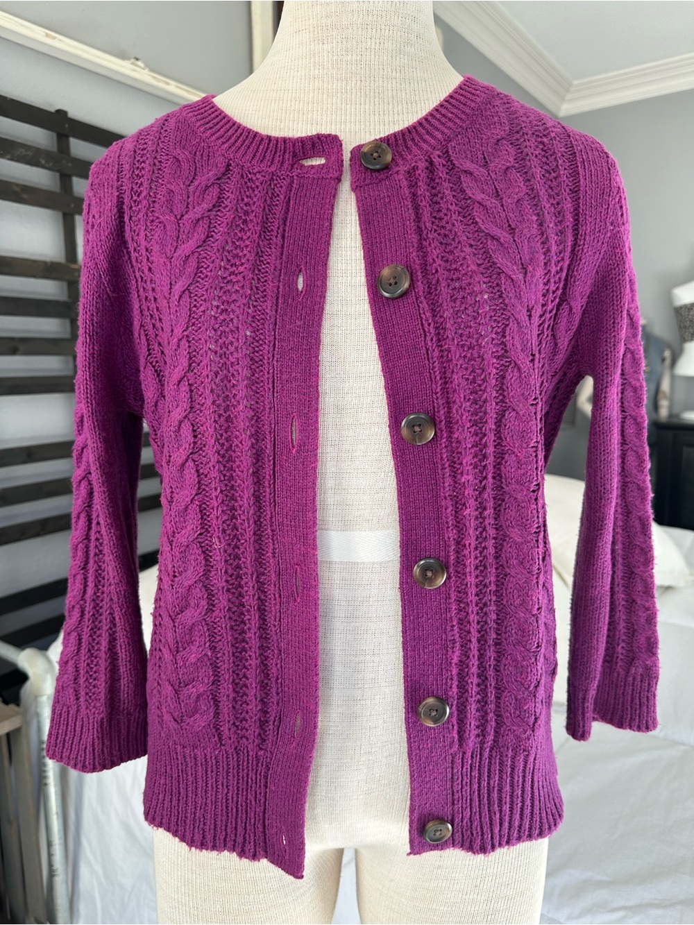 Caslon Nordstrom Magenta Cable Knit Button Cardigan size medium - Picture 8 of 13